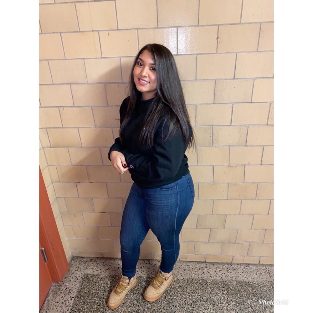 Meet your Posher, Nitika